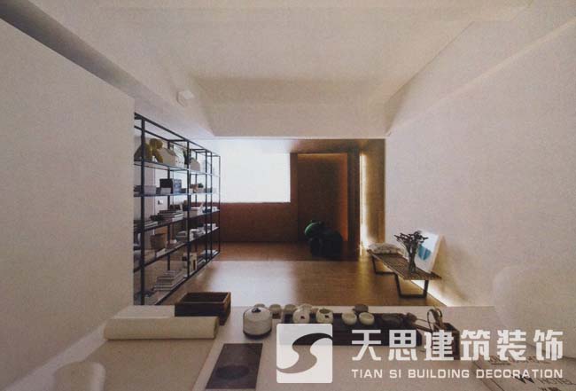 <a href=http://www.longuevilletennis.com/ target=_blank class=infotextkey>合肥辦公室裝修</a>側(cè)面書架